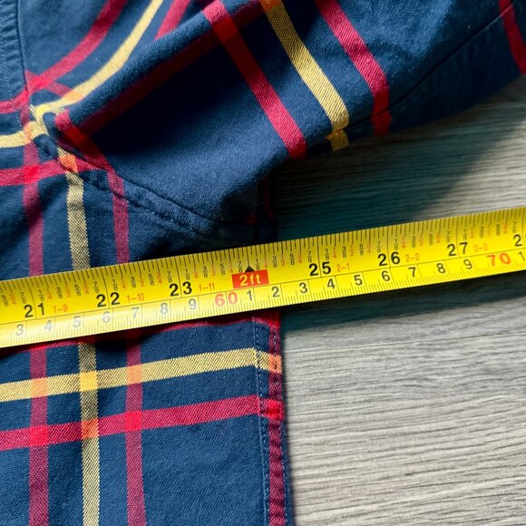 L.L. Bean Men's Signature Stretch Poplin Plaid Flannel Shirt - Navy/Red - Picture 4 of 5
